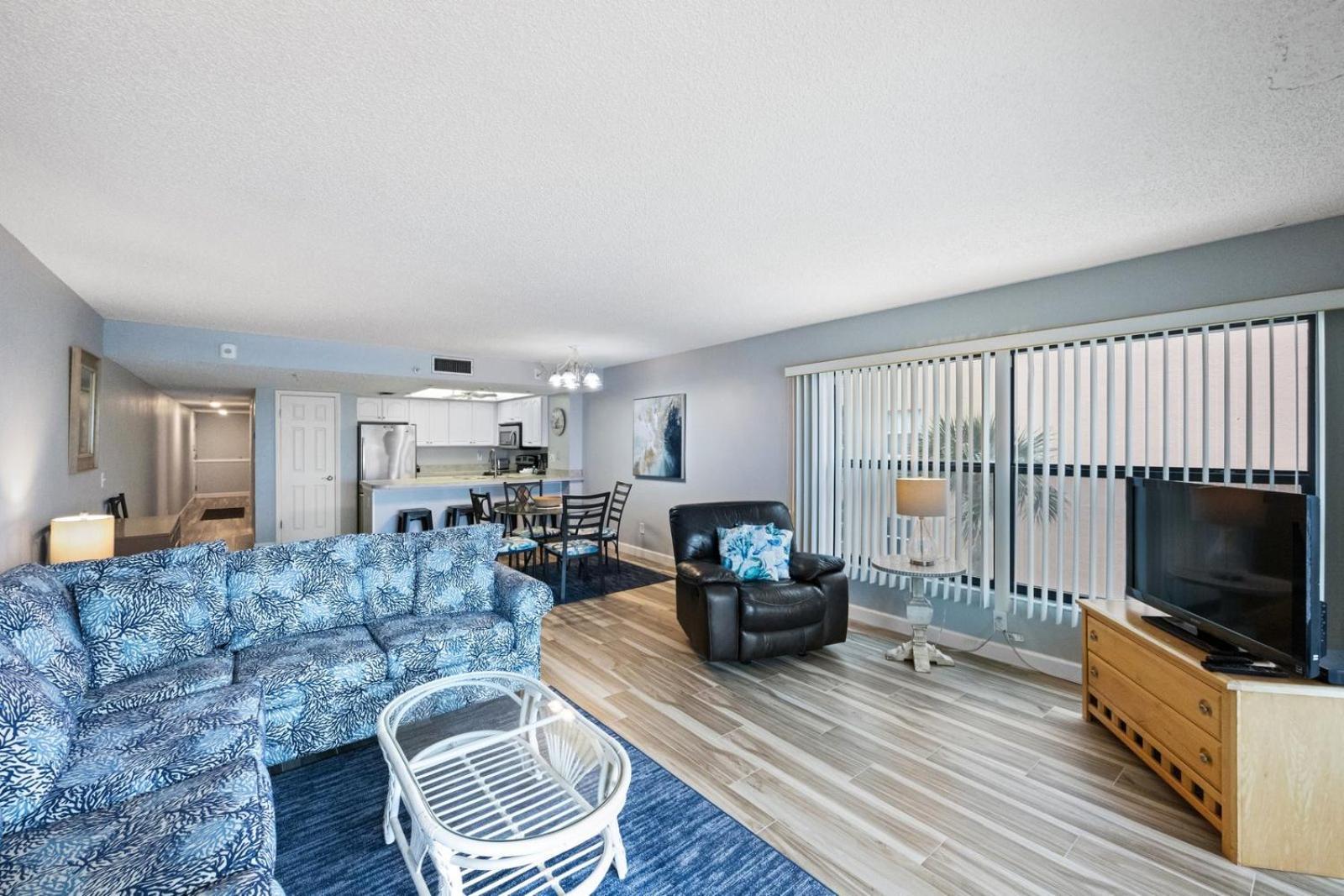 201 Sandy Shores Condos Сант Пит Бич Экстерьер фото